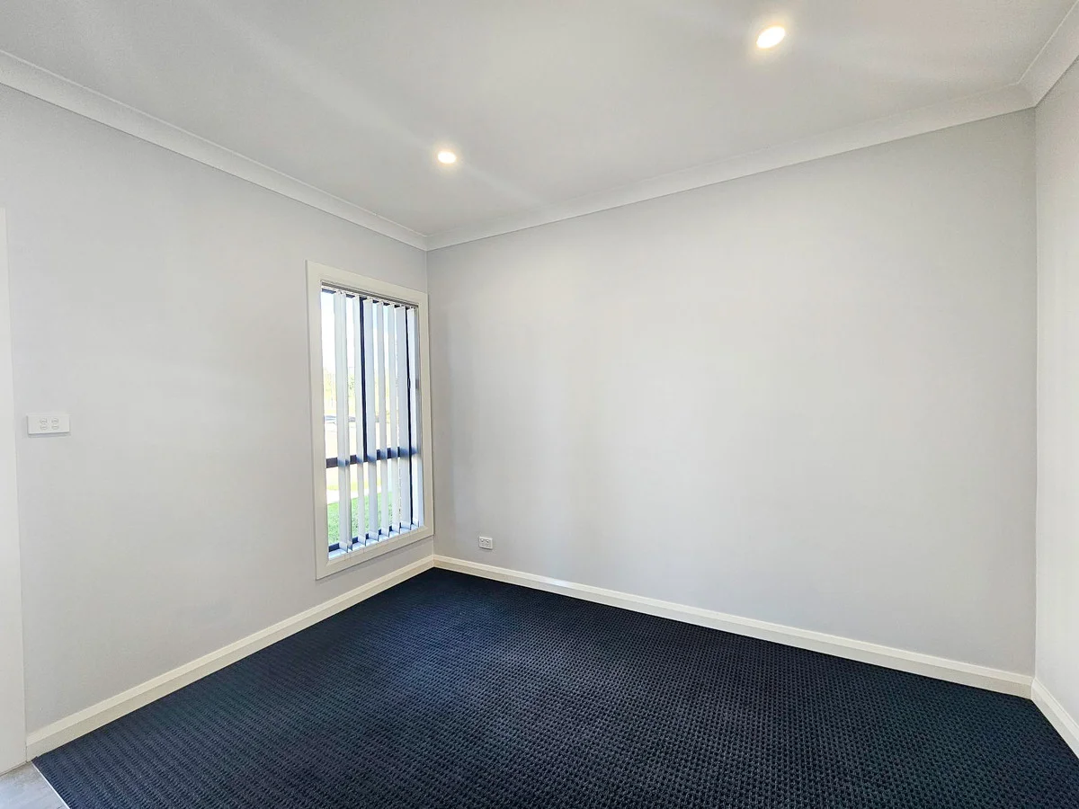 92A Nicholson Parade, Spring Farm NSW 2570 photo 2