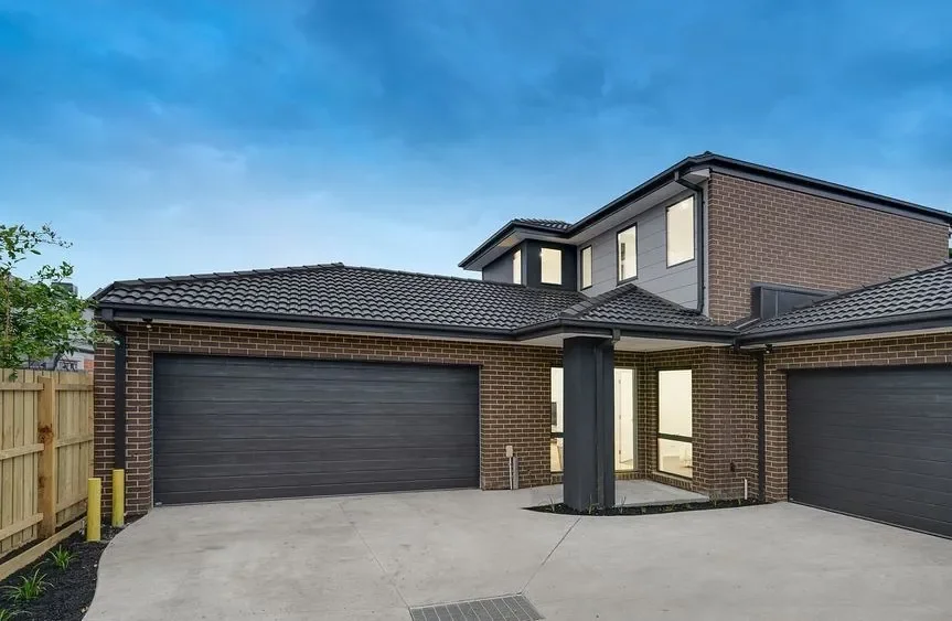 2/18 Swayfield Road, Mount Waverley VIC 3149