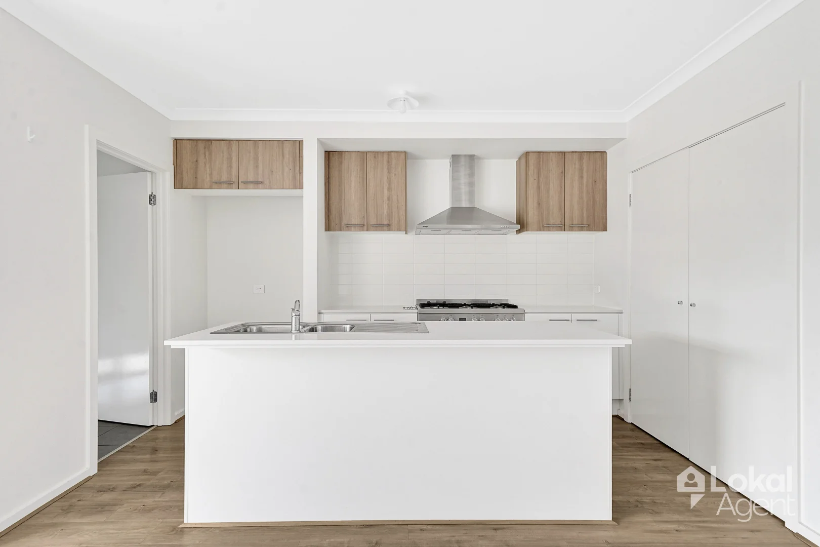 Additional image 5 of 66 Feathertop Crescent, Donnybrook VIC 3064
