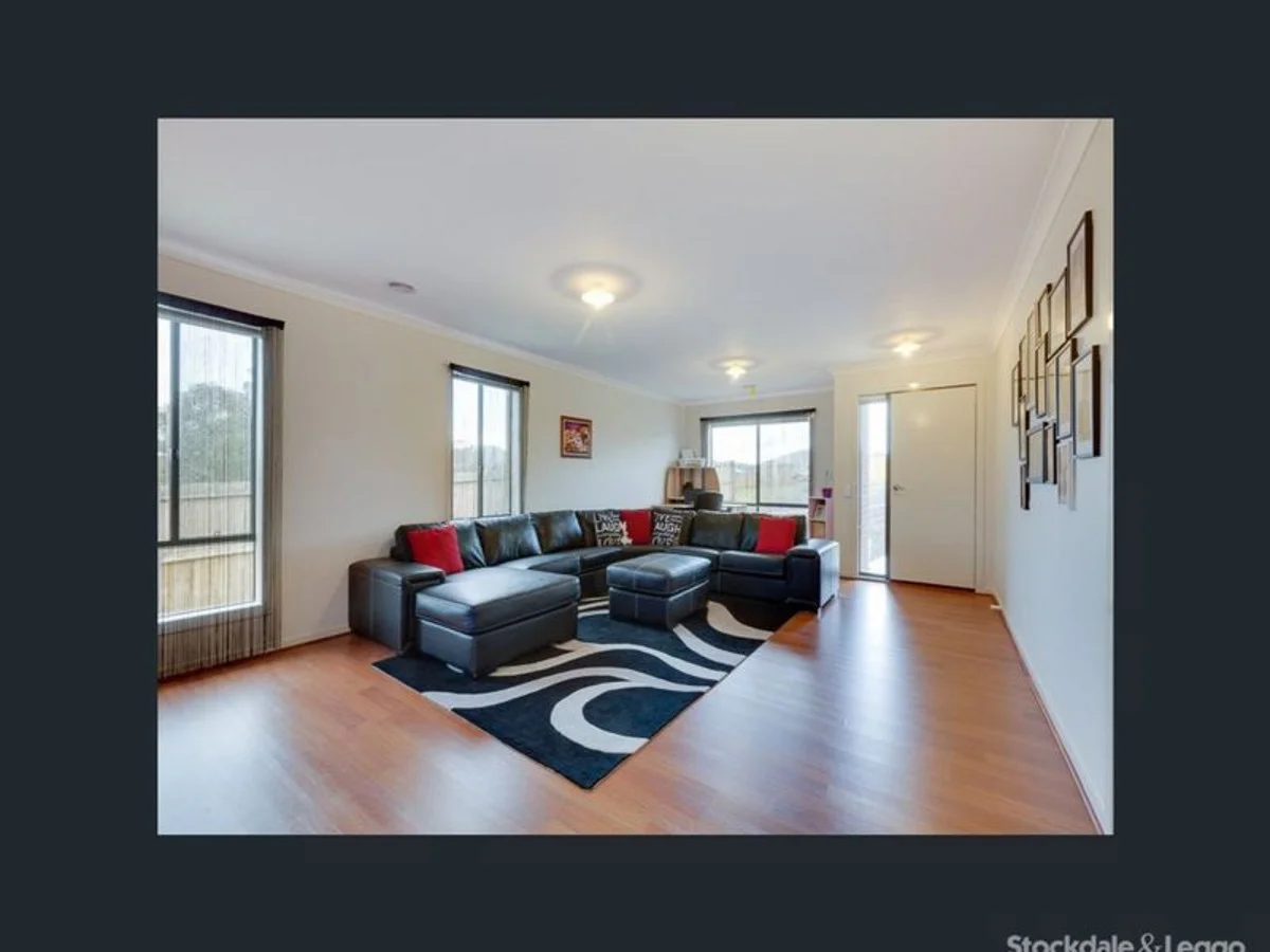 7 Quamby Mews, Bacchus Marsh VIC 3340 photo 2