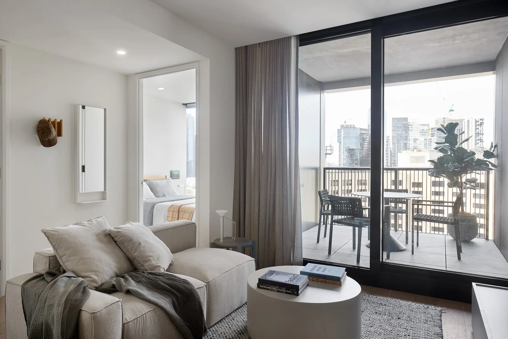 617/7 Siddeley Street, Docklands VIC 3008