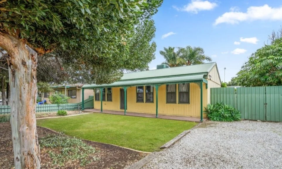5 Valiant Rd, Port Willunga SA 5173