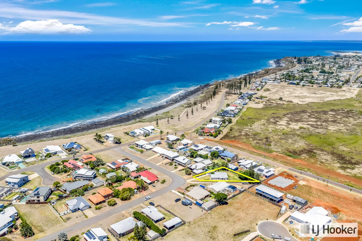 Additional image 2 of 11 Emperor Drive, Elliott Heads QLD 4670