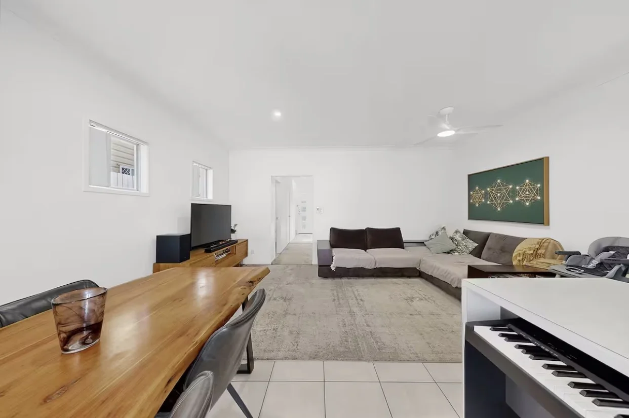 Additional image 8 of 27/1-5 Cascade Drive, Underwood QLD 4119
