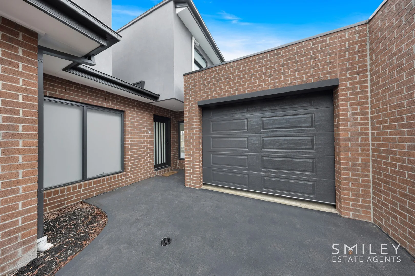2/23 Midas court, Meadow Heights VIC 3048