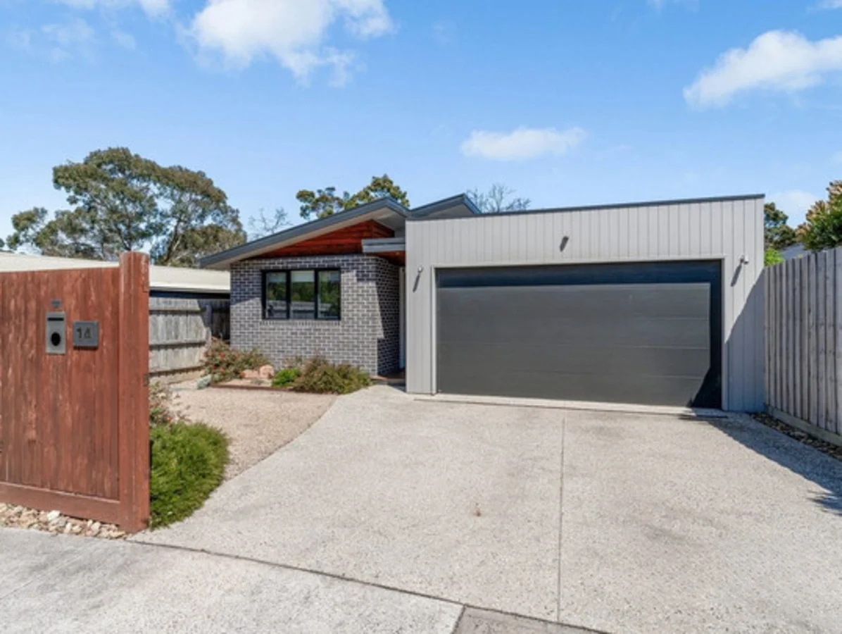 14 Layton Crescent, Mount Martha VIC 3934