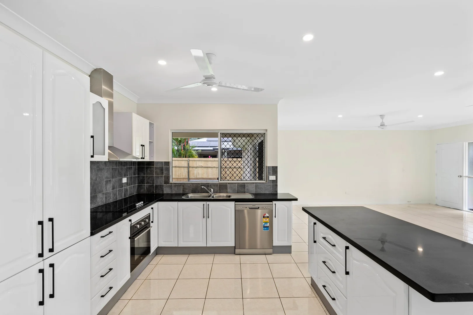 Additional image 4 of 8 Chystanthus Street, Trinity Park QLD 4879