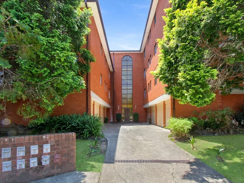2/22 Bellevue Parade, Hurstville NSW 2220