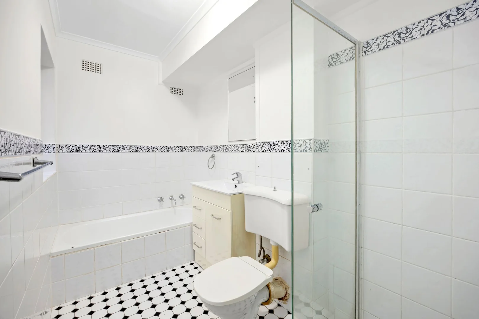 Additional image 4 of 4/15 Frazer Street, Collaroy NSW 2097