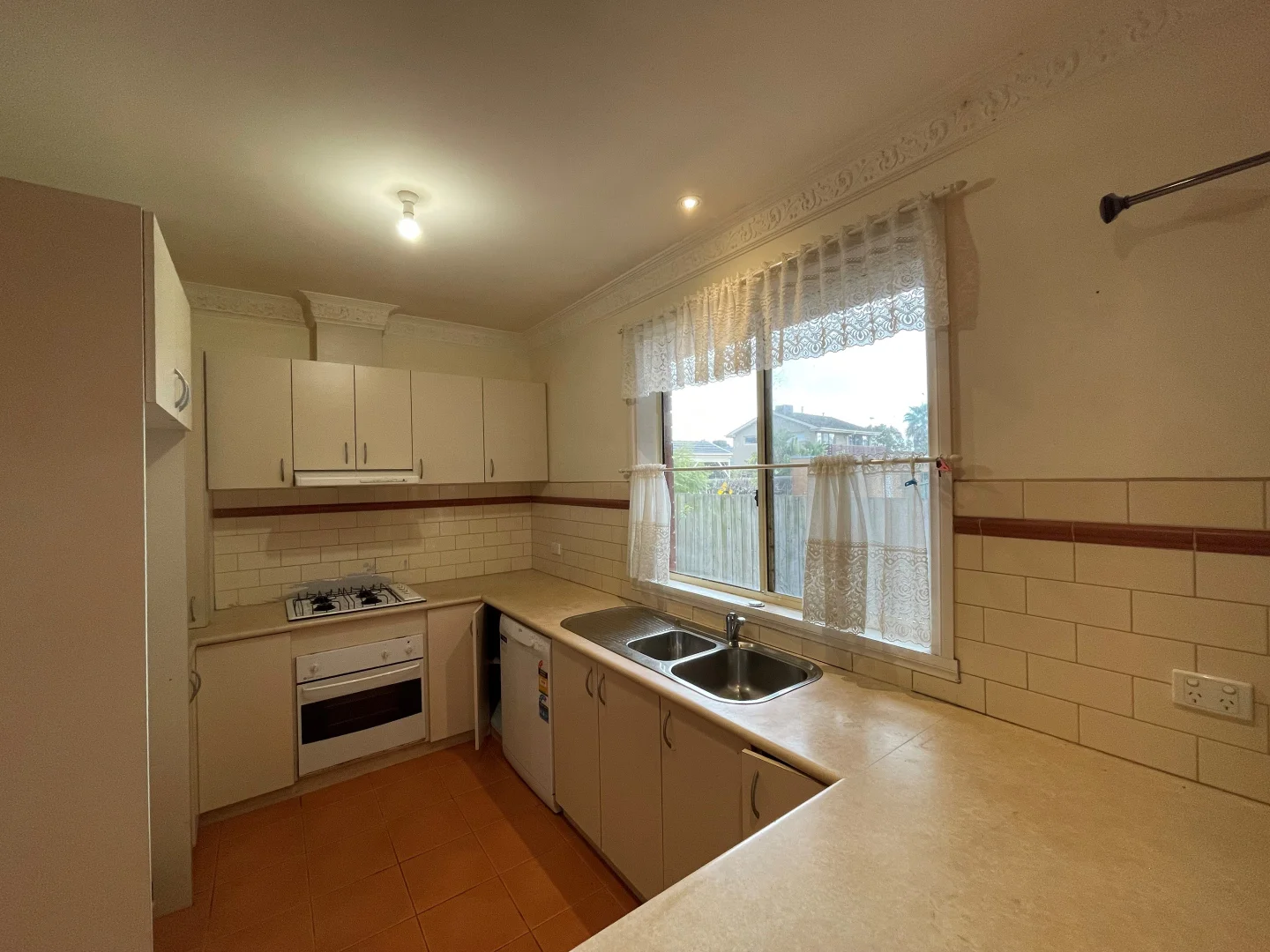 Additional image 2 of 2/61 Brooks Street, Bentleigh East VIC 3165