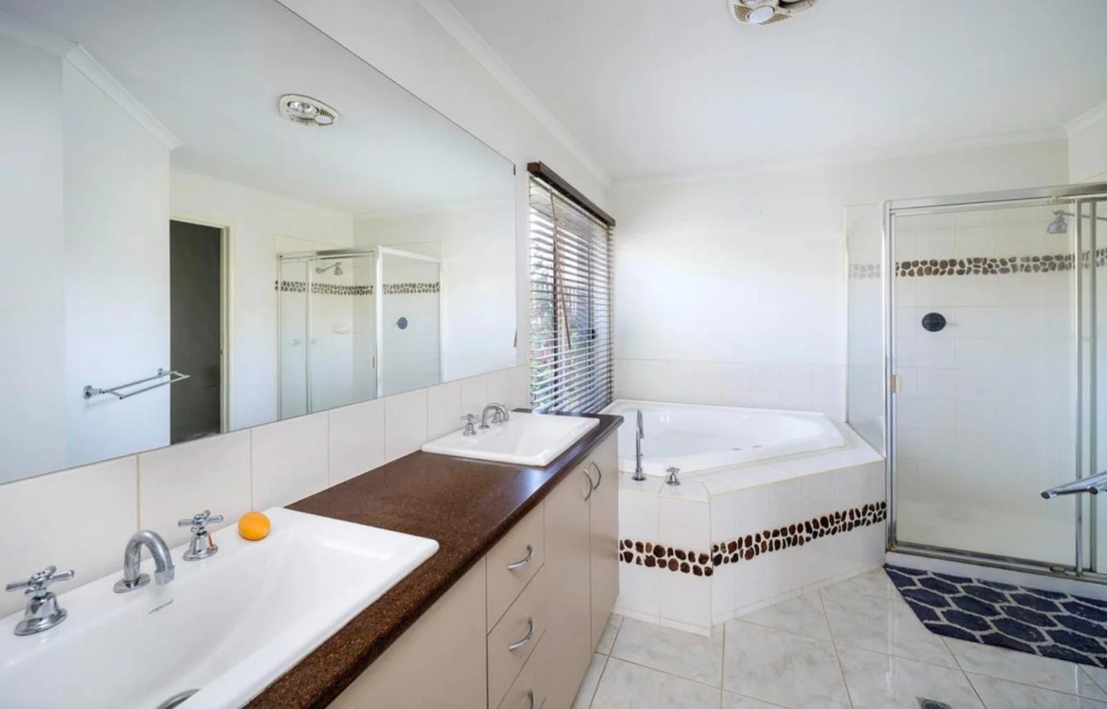 Additional image 2 of 4 Dawson Crescent, Manor Lakes VIC 3024