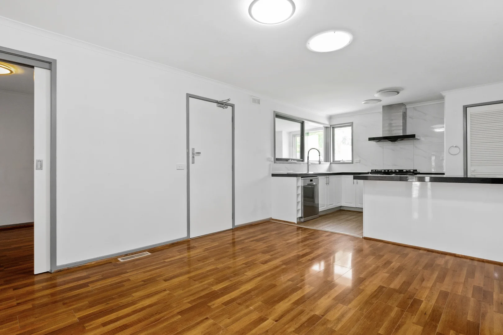 Additional image 3 of 8 Burnt Street, Nunawading VIC 3131