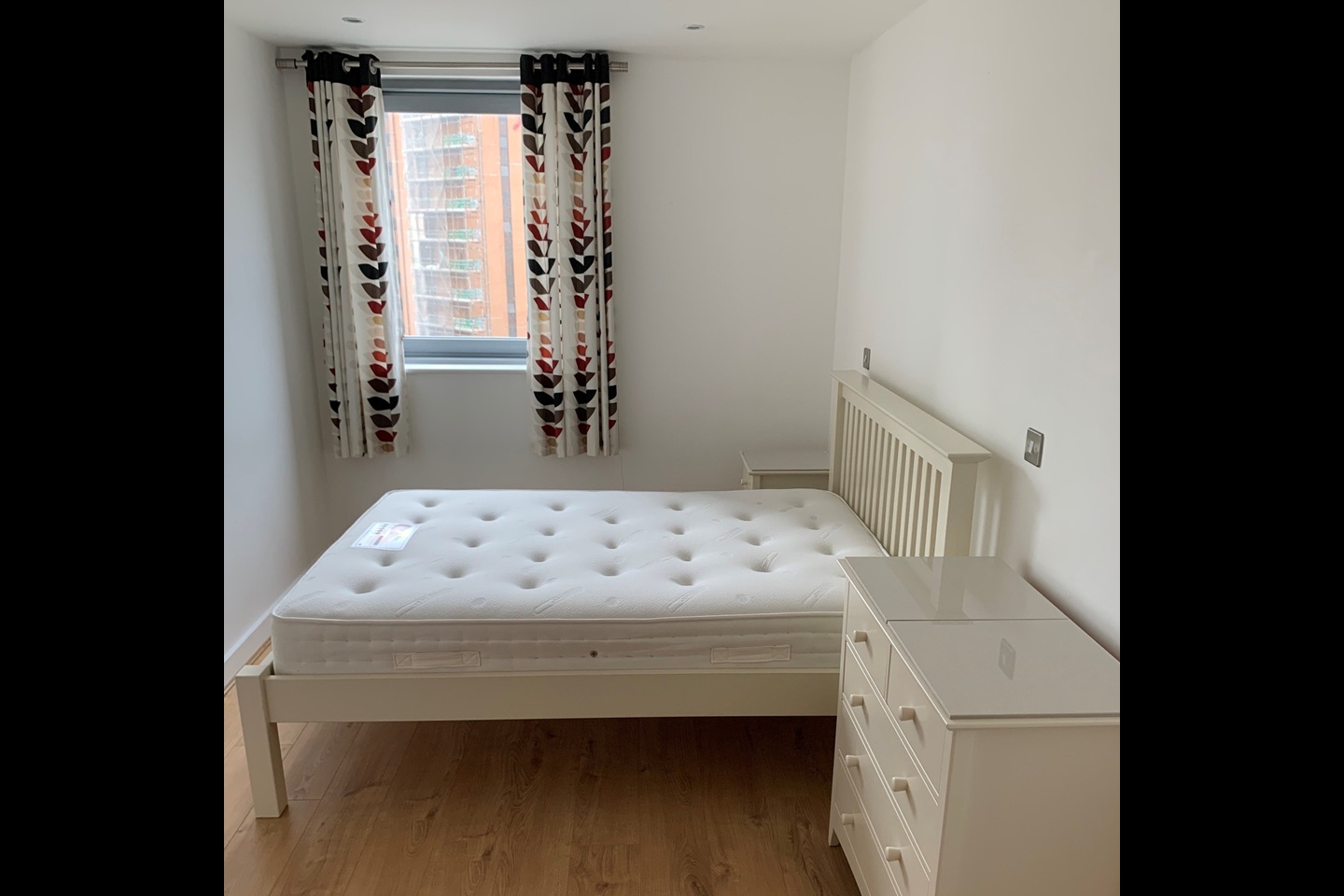 2 Bed Flat, Bute Terrace, CF10, N1 7GU photo 5