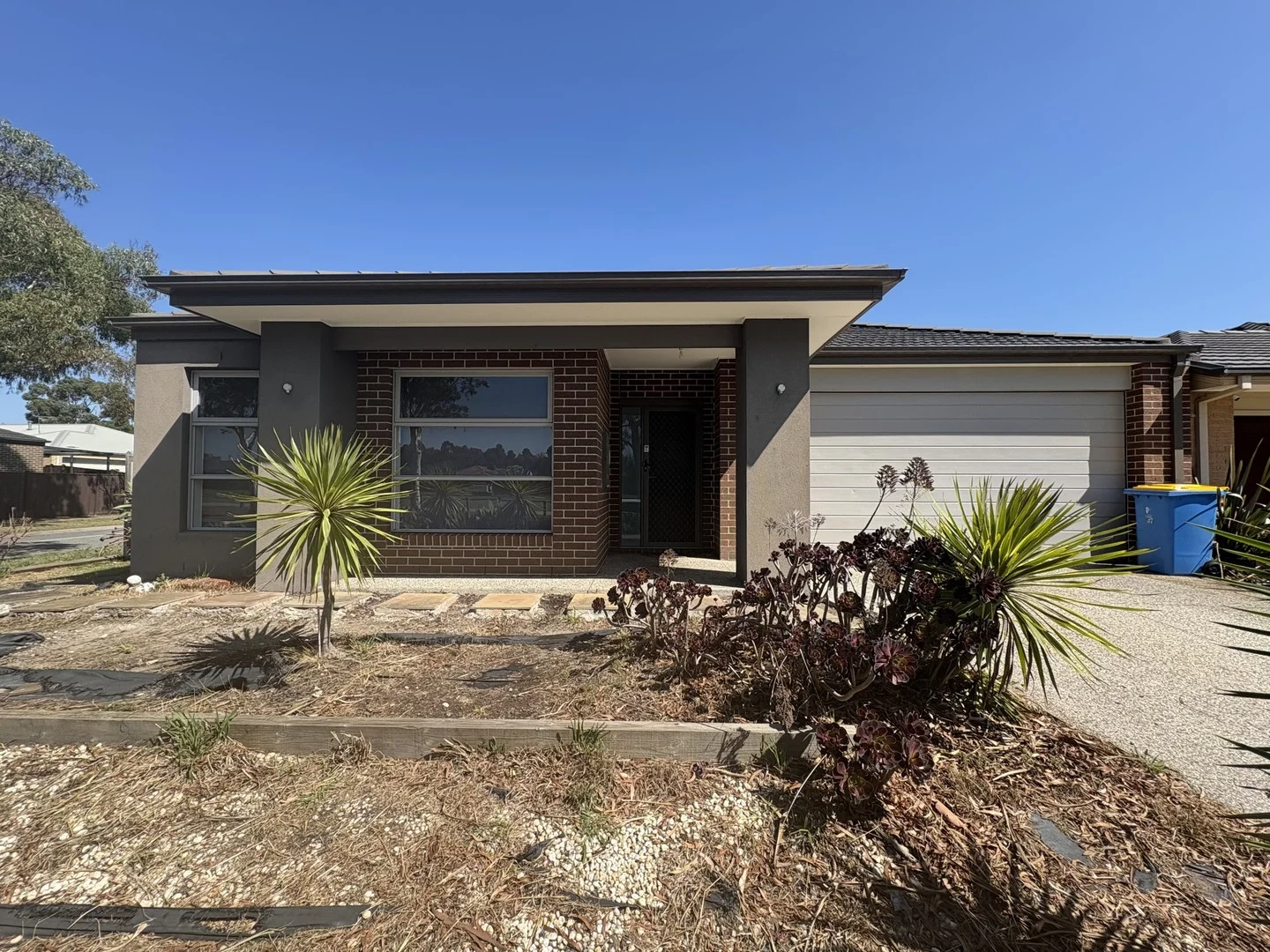 37 Copernicus Circuit, Cranbourne West VIC 3977