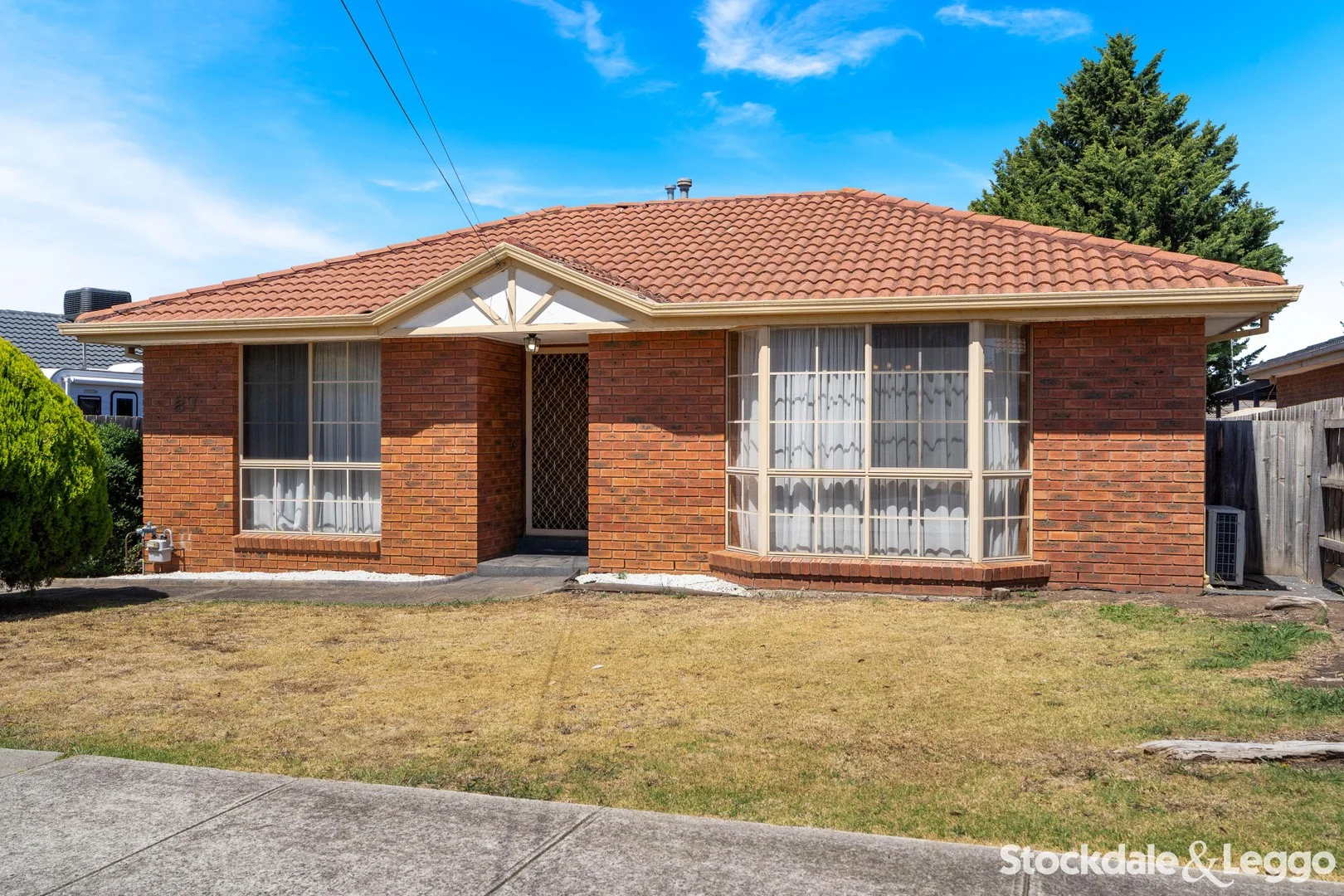 27A Carlisle St, Craigieburn VIC 3064