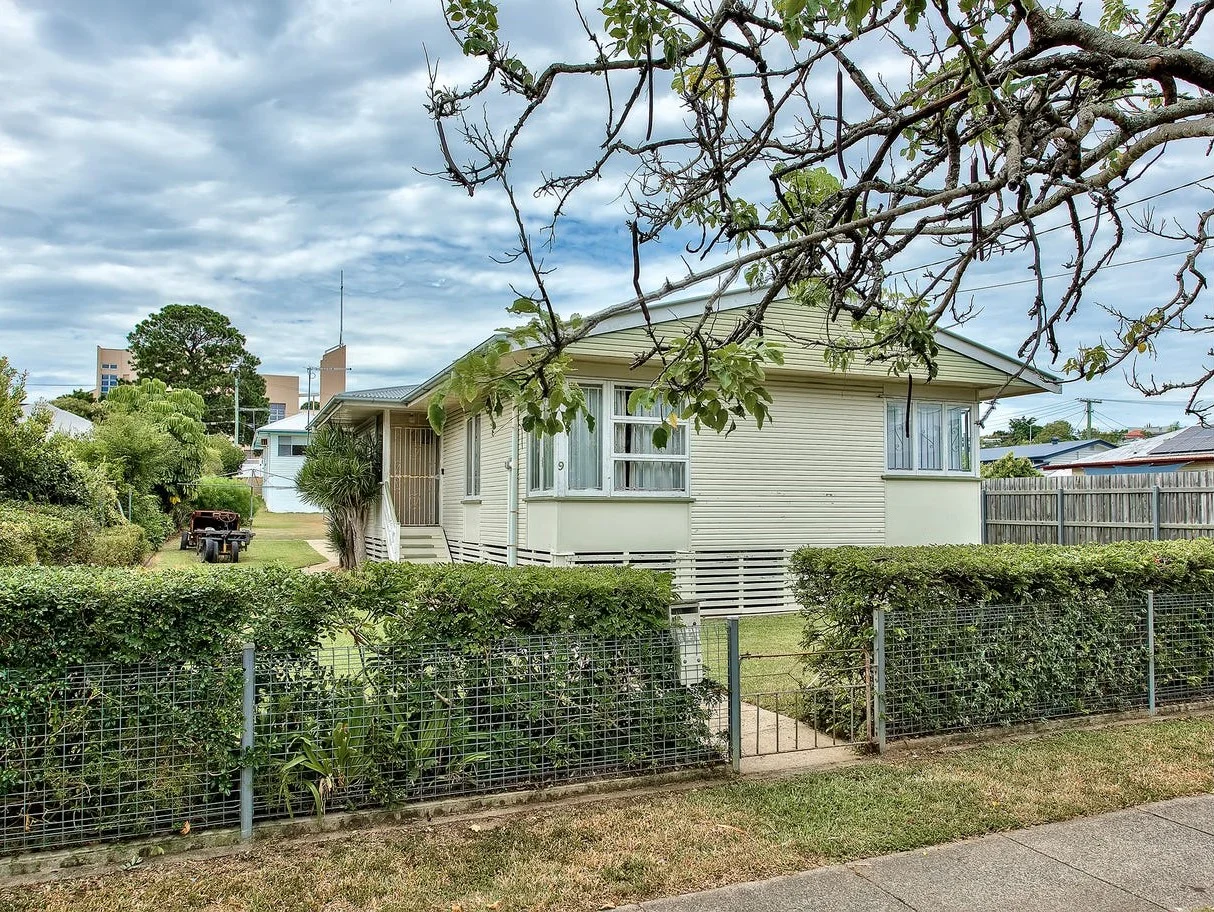 9 Quandeine Street, Stafford QLD 4053