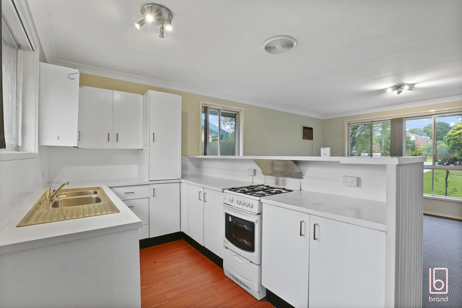 9 Hillcrest Avenue, Tacoma NSW 2259