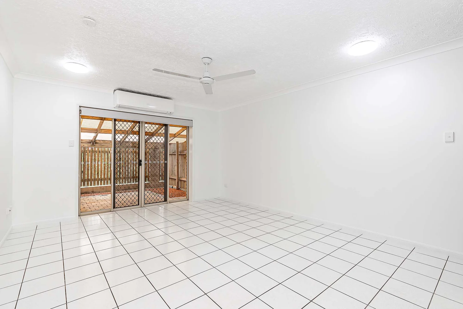 Additional image 4 of 4/36 Kitchener Road, Pimlico QLD 4812