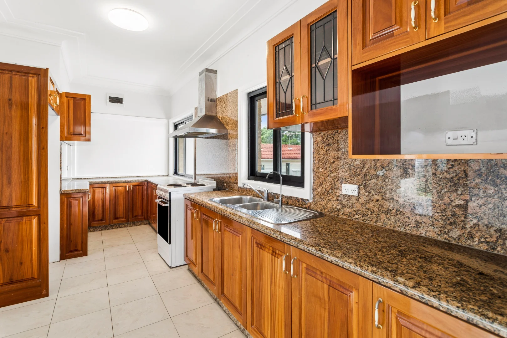 Additional image 4 of 46 Canberra Avenue, Casula NSW 2170
