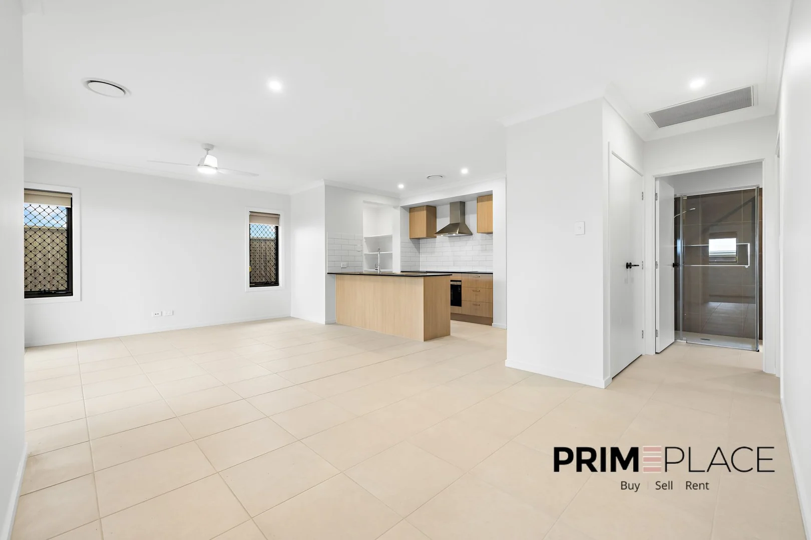 7 CELESTIAL WAY, White Rock QLD 4306 photo 4