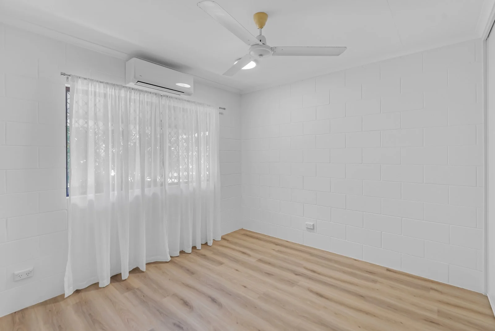 Additional image 8 of 3/451-455 Severin Street, Manunda QLD 4870