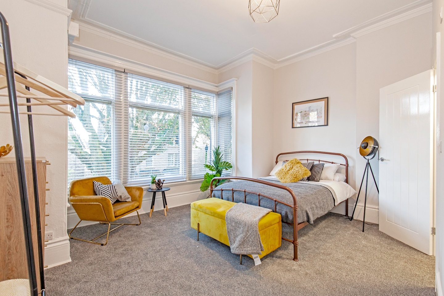 Studio Flat, Agden Road, S7, N1 7GU