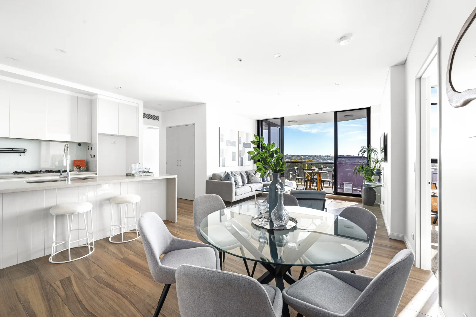 716/15 Howard Avenue, Dee Why NSW 2099 photo 4