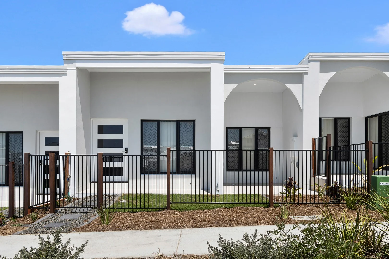 8 Aleena Parkway, Flagstone QLD 4280