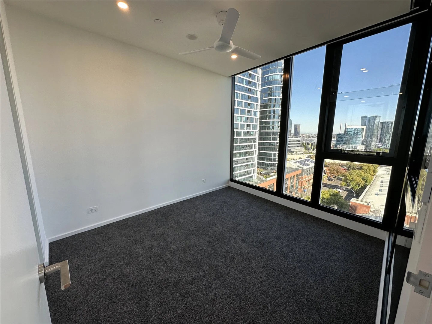 Additional image 7 of 1004/408 Spencer Street, West Melbourne VIC 3003