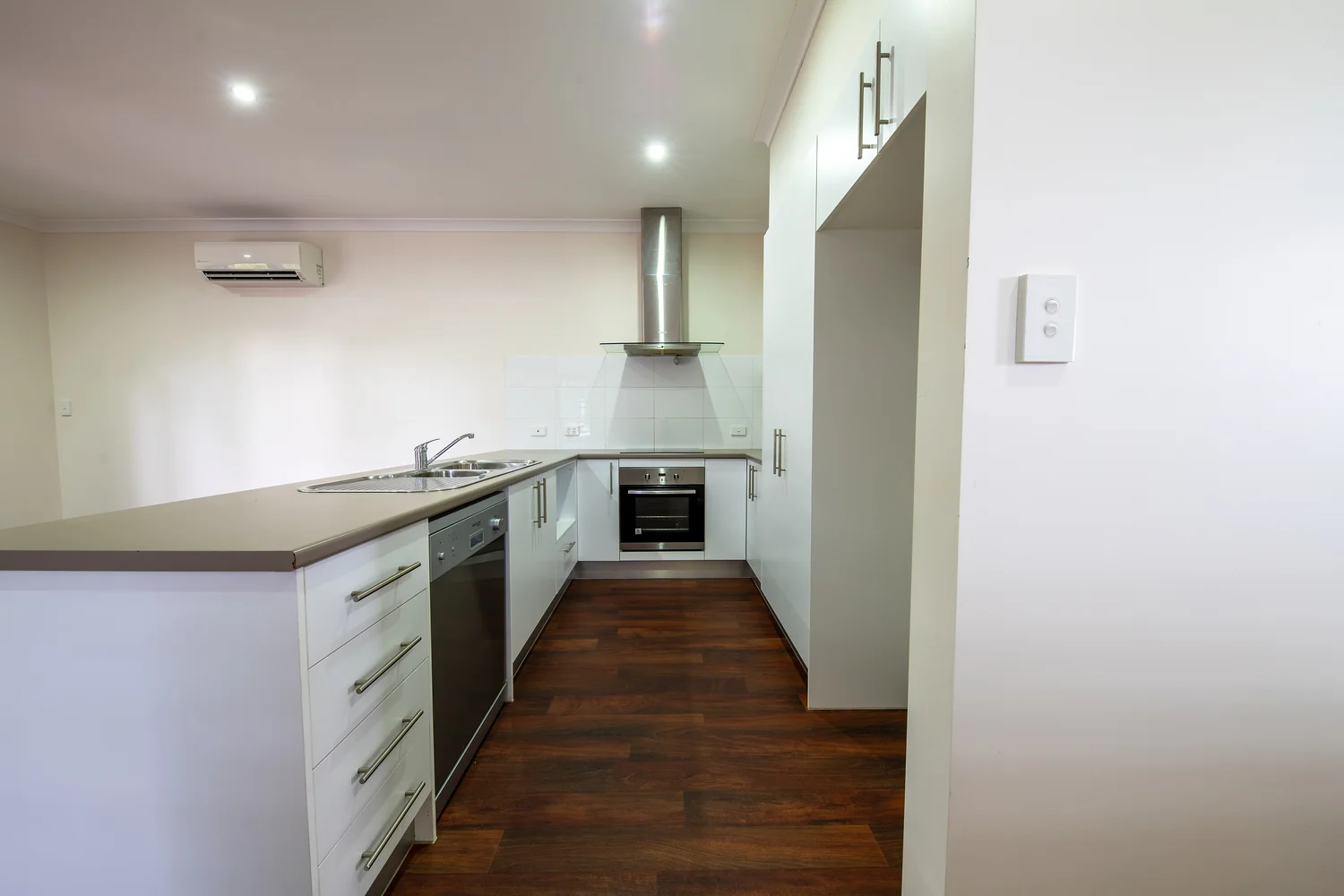 Additional image 5 of 1/40 LEICHHARDT Drive, Moranbah QLD 4744
