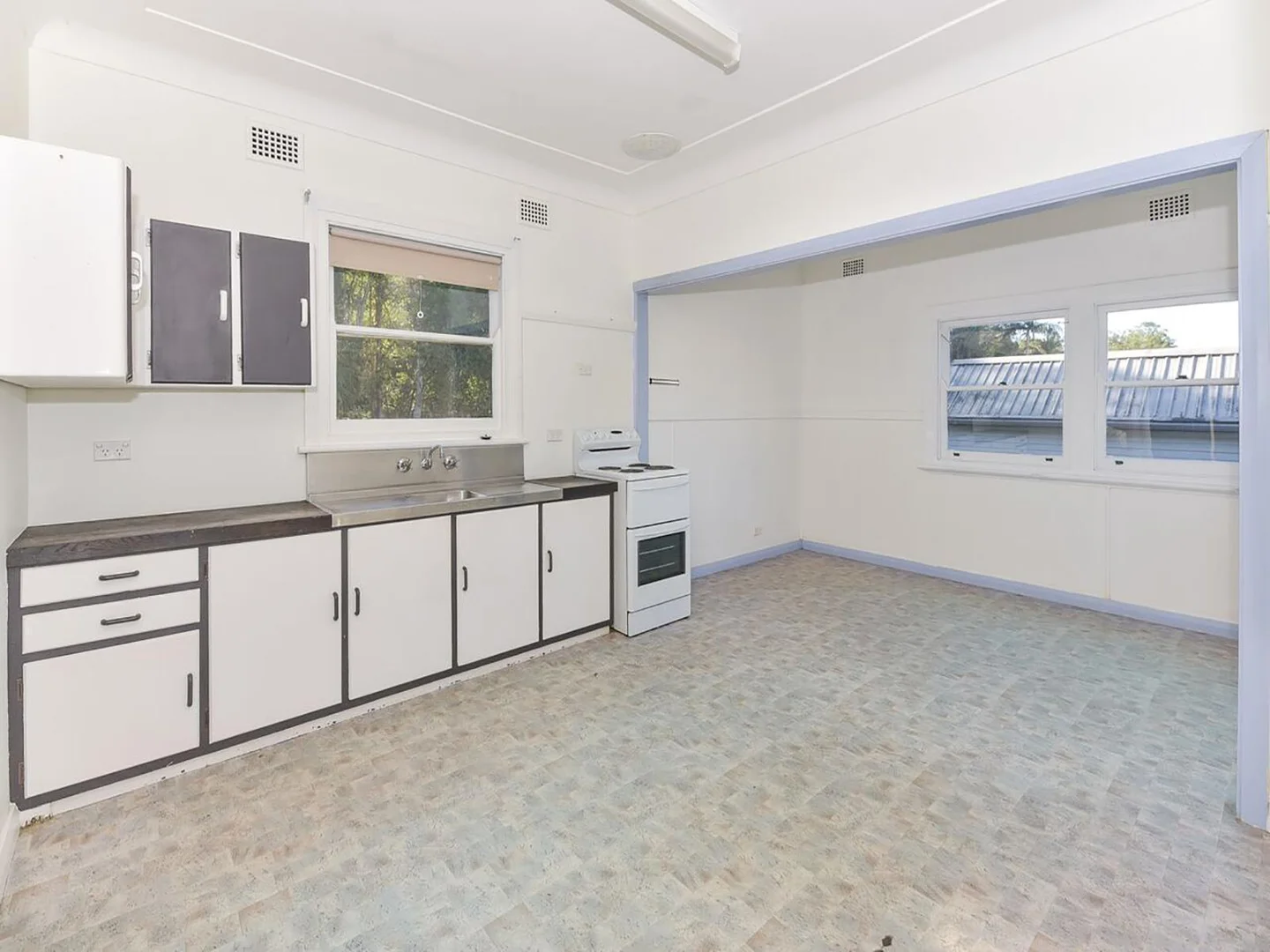 Additional image 2 of 363 Tuggerawong Road, Tuggerawong NSW 2259