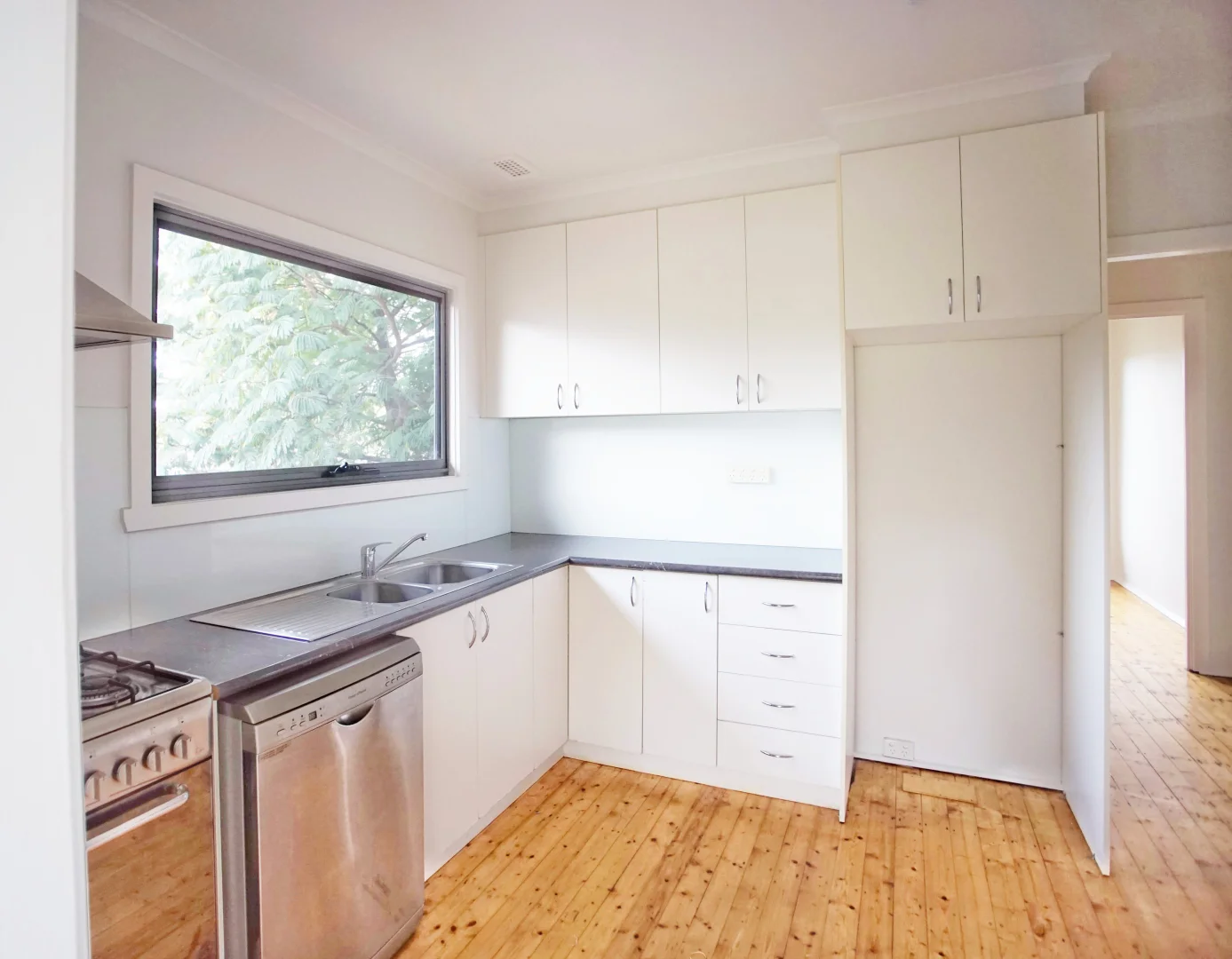 Additional image 4 of 3 Mawarra Crescent, Chadstone VIC 3148
