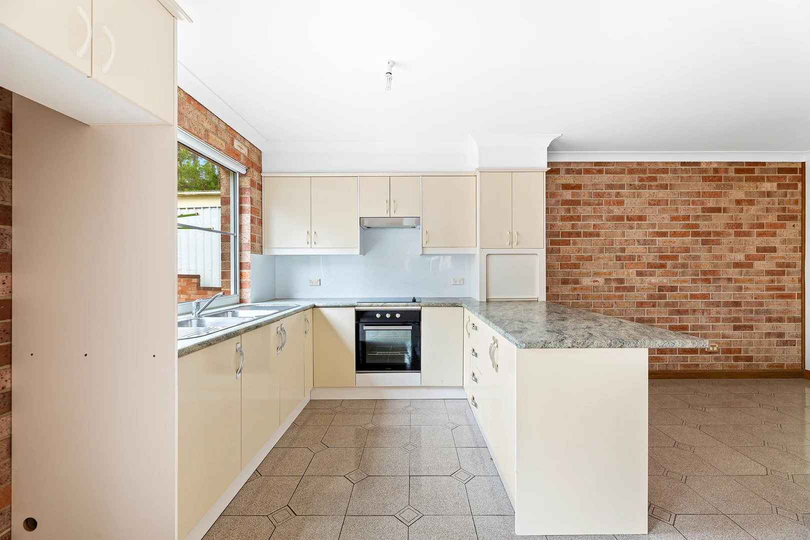 Additional image 13 of 2/23 Pleasurelea Drive, Sunshine Bay NSW 2536