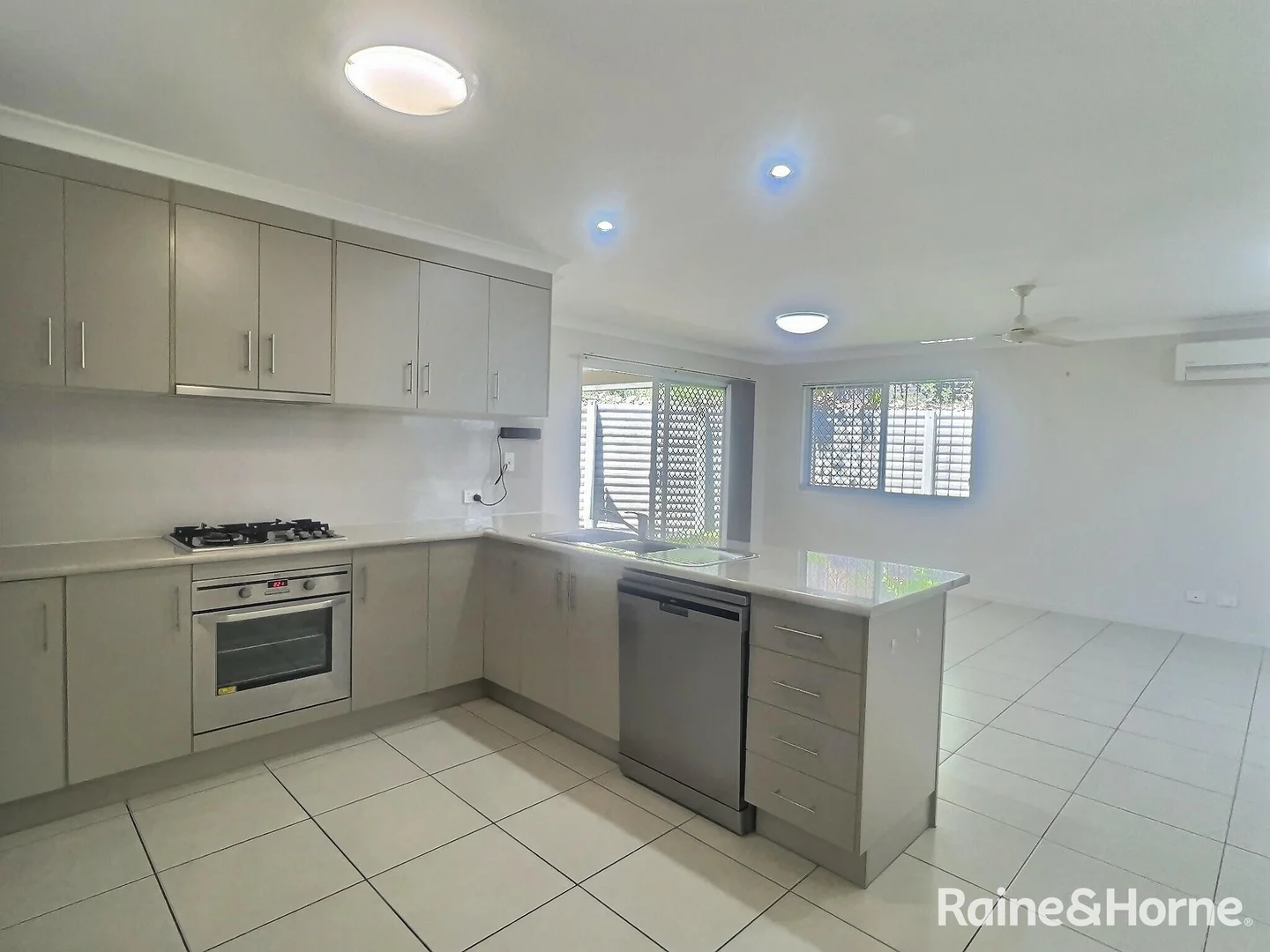 Additional image 3 of 2/41 Bauhinia Street, Boyne Island QLD 4680