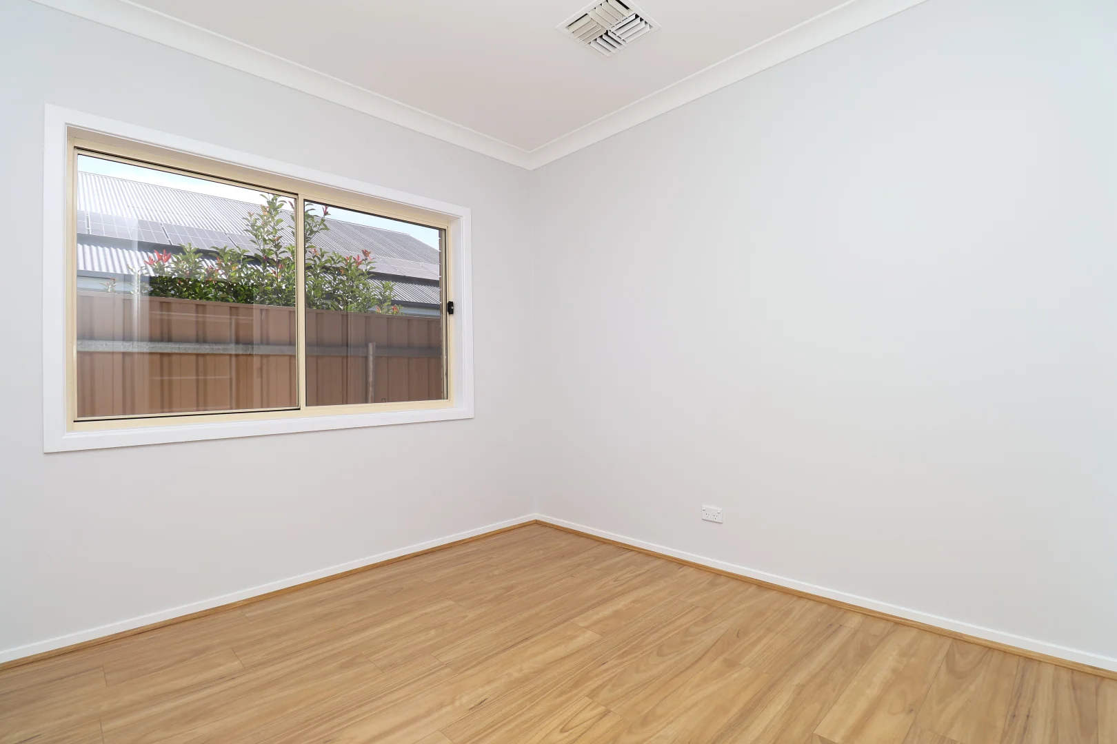 Additional image 7 of 70 Jack Avenue, Mount Austin NSW 2650
