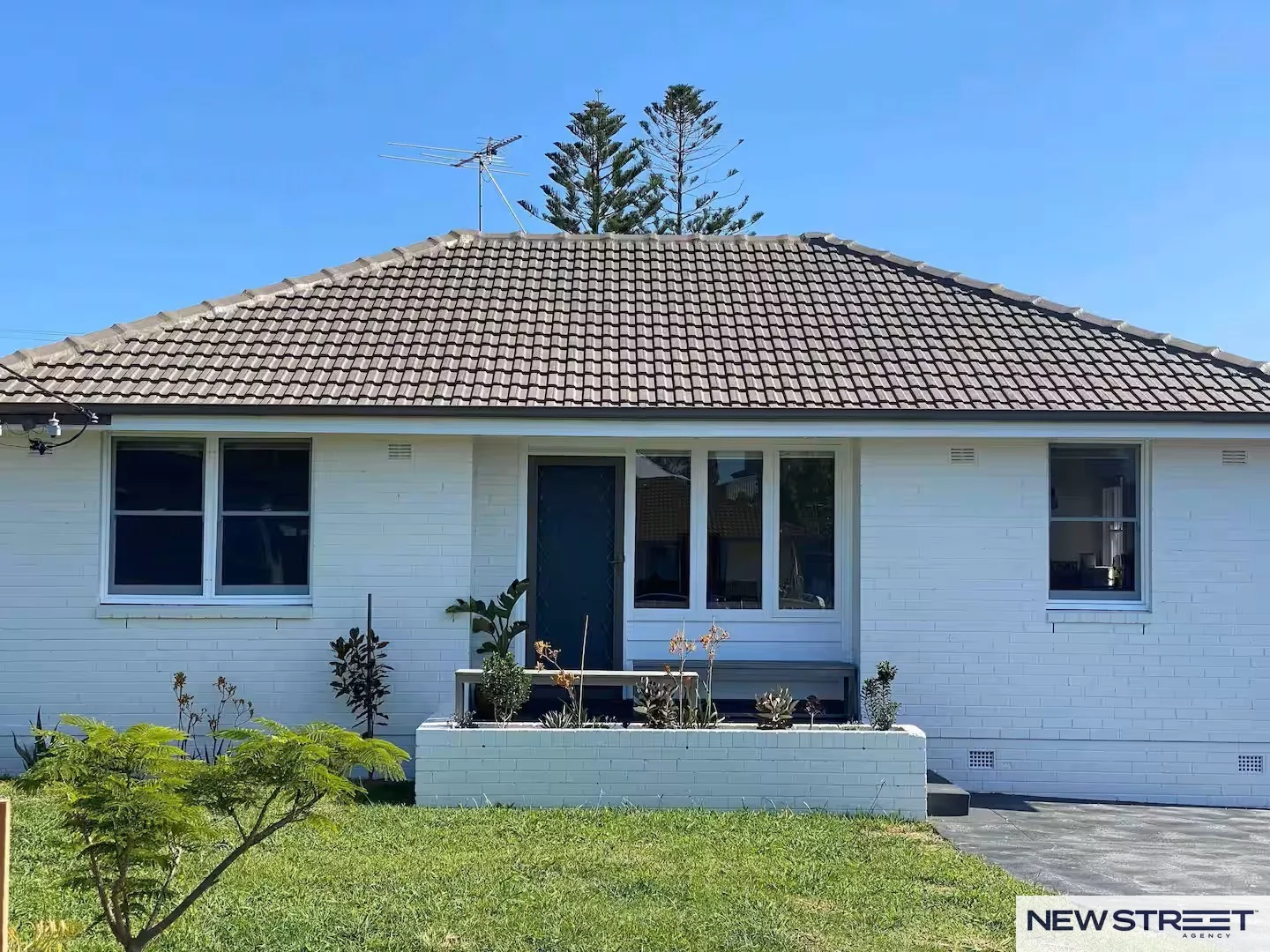 6 Martha Street, Caves Beach NSW 2281