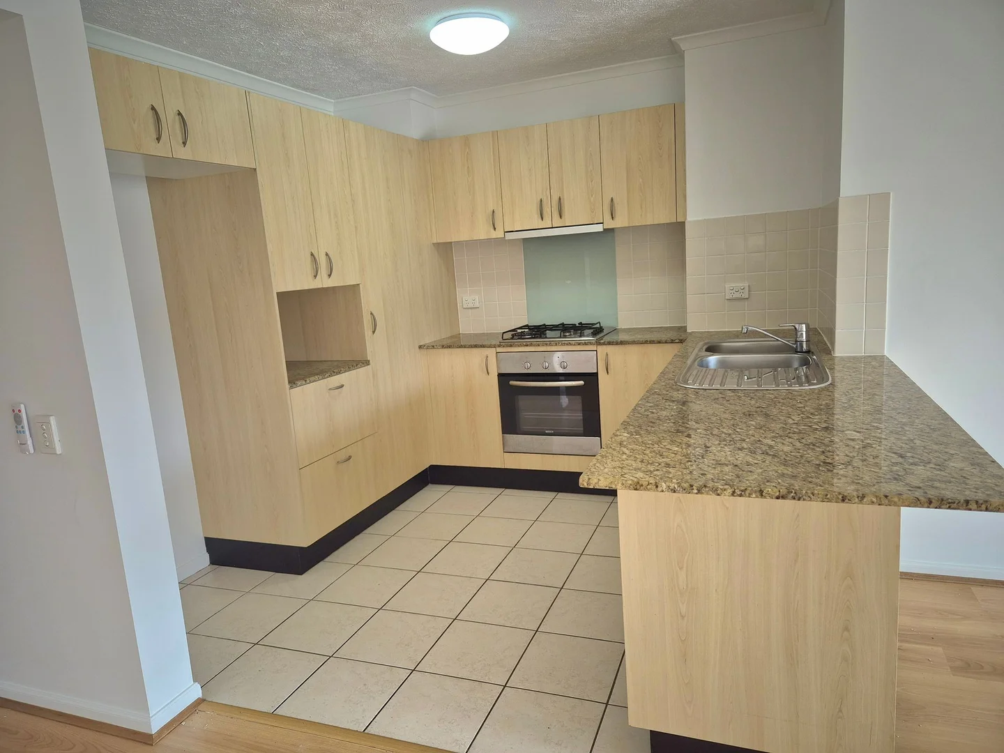 Additional image 5 of 13/4 Park Ave, Burleigh Heads QLD 4220