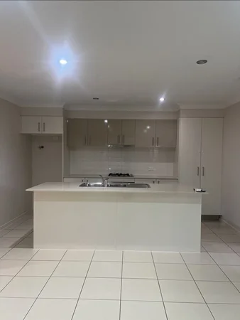 1/42 Parkview Drive, Glenvale QLD 4350 photo 2