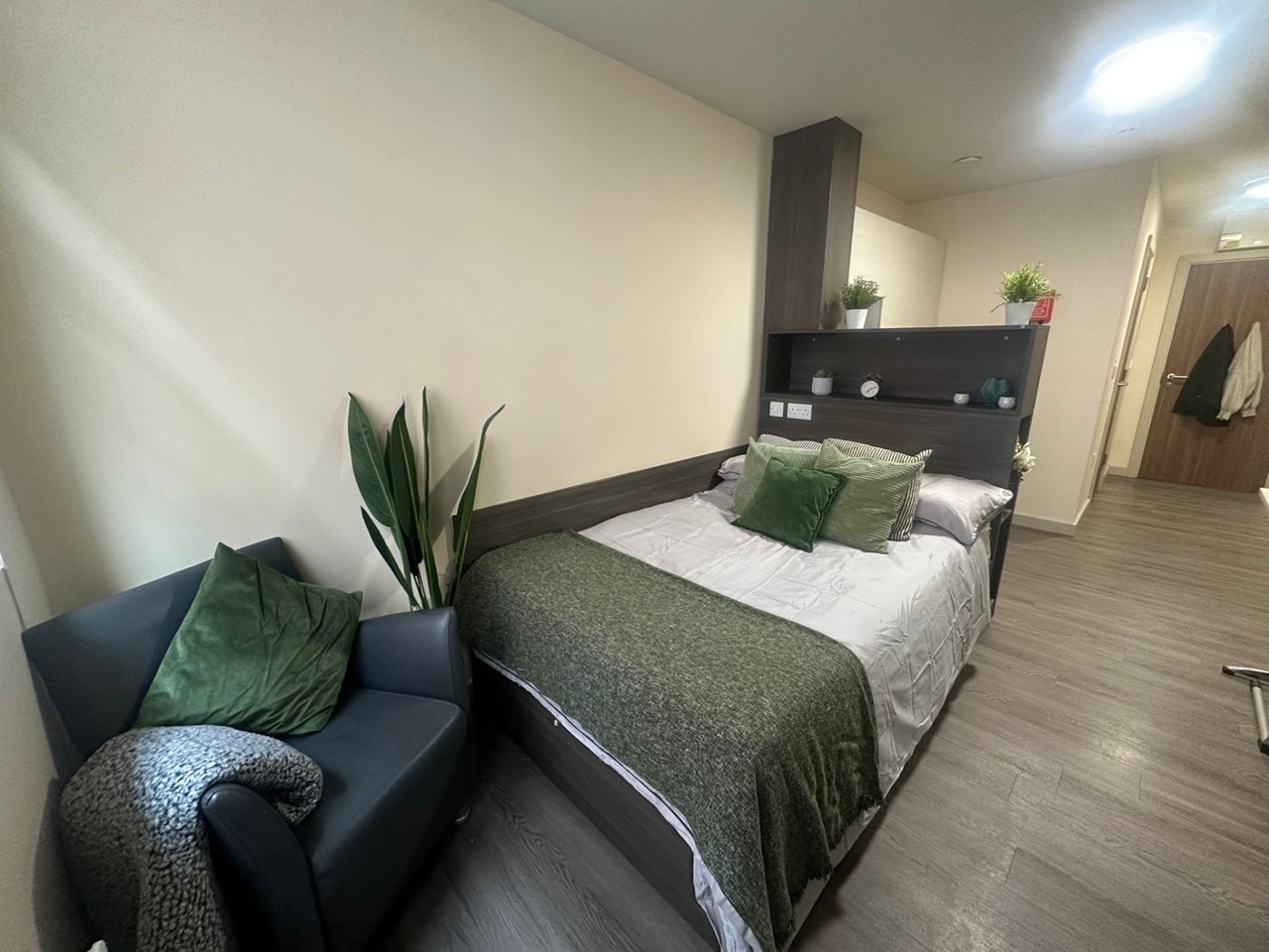 Studio Flat, Halley House, NG1, N1 7GU photo 2