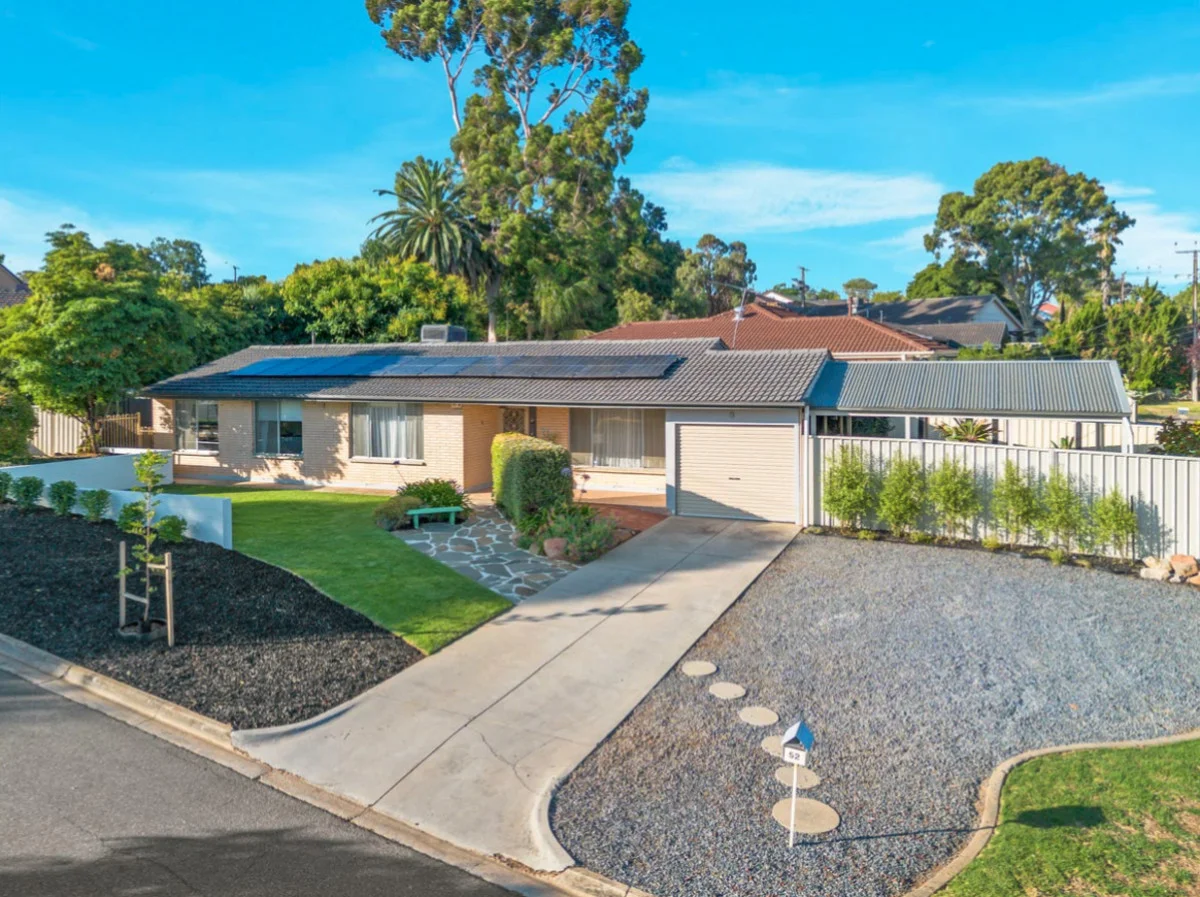 52 Flockhart Avenue, Valley View SA 5093
