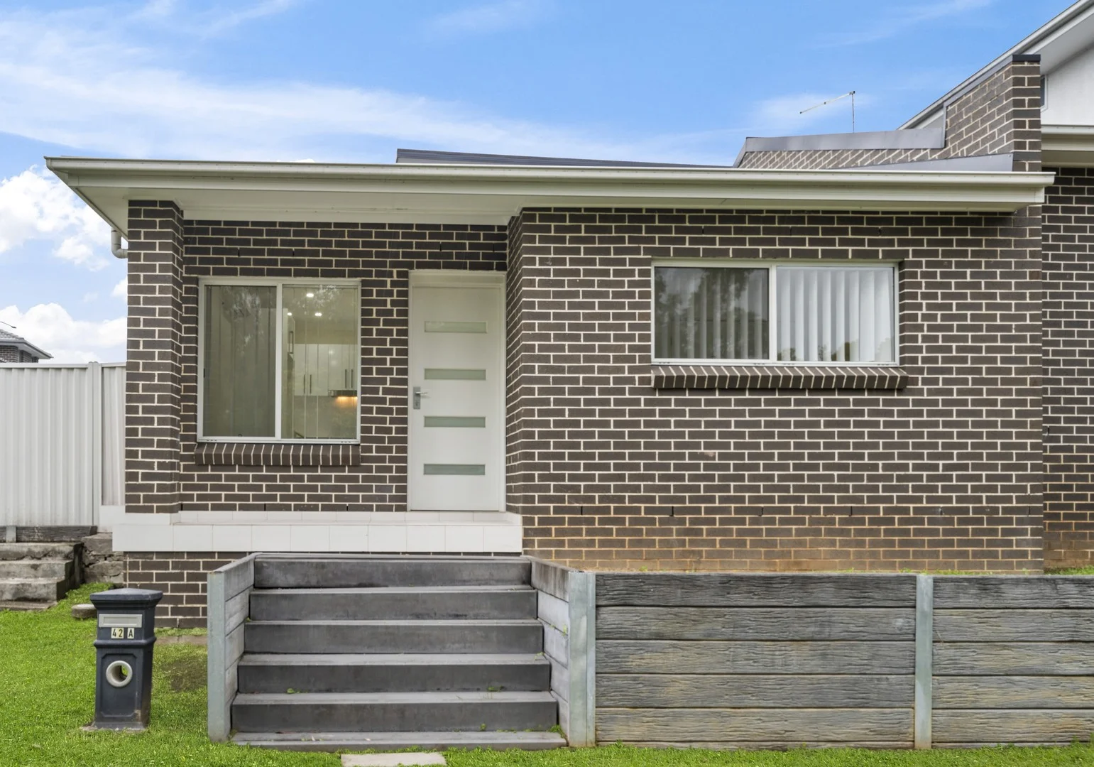 42a Rodeo Drive, Green Valley NSW 2168