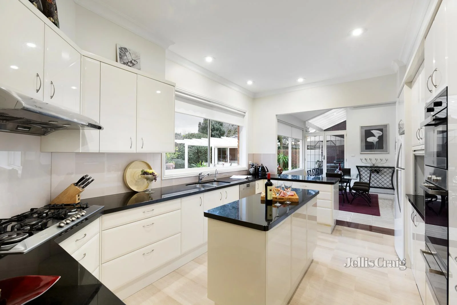 12 Stirling Crescent, Glen Waverley VIC 3150