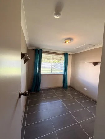 Additional image 8 of 86 Seaville Avenue, Scarborough QLD 4020