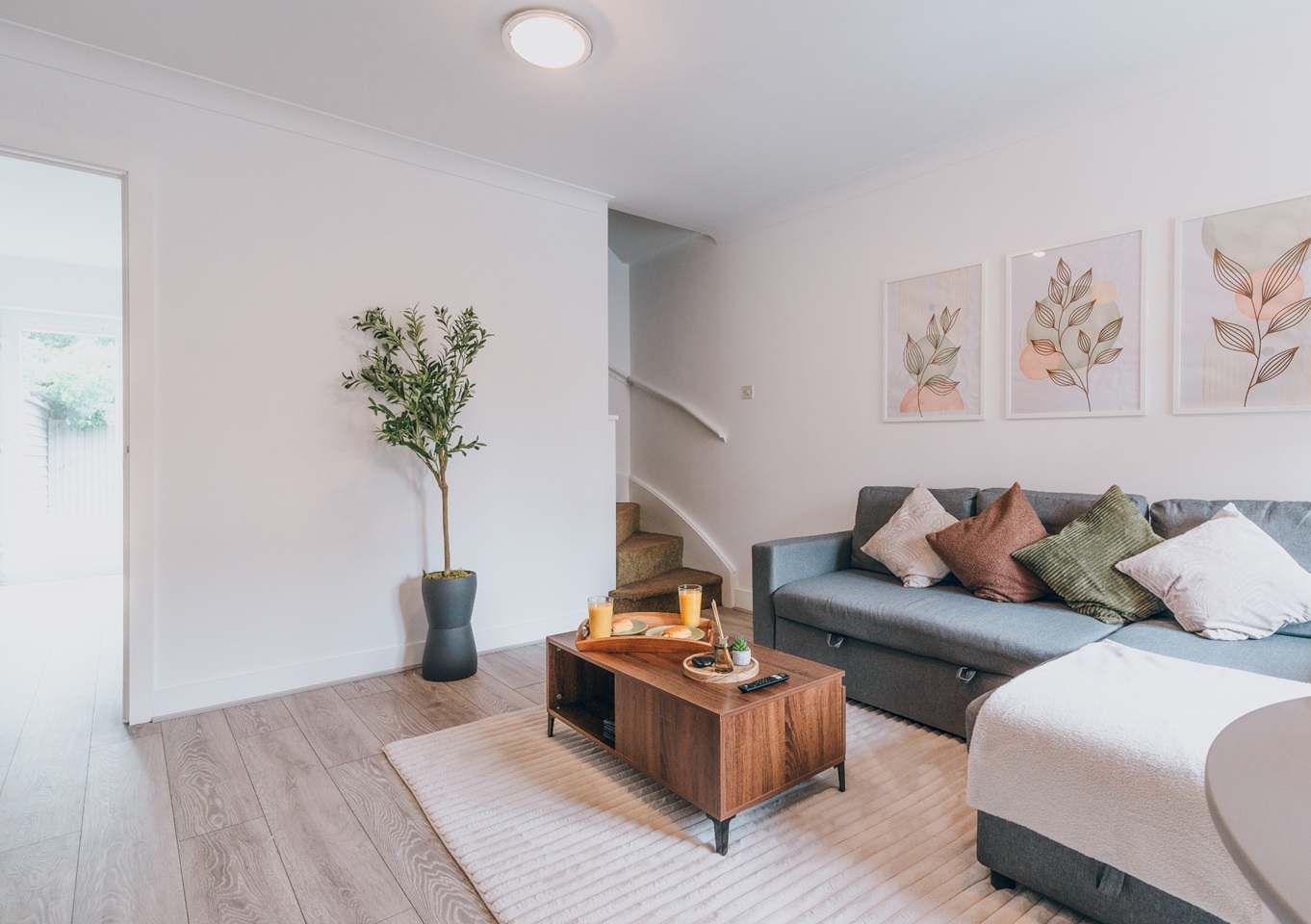 2 Bed Semi-Detached House, Grangemoor Court, CF11, N1 7GU