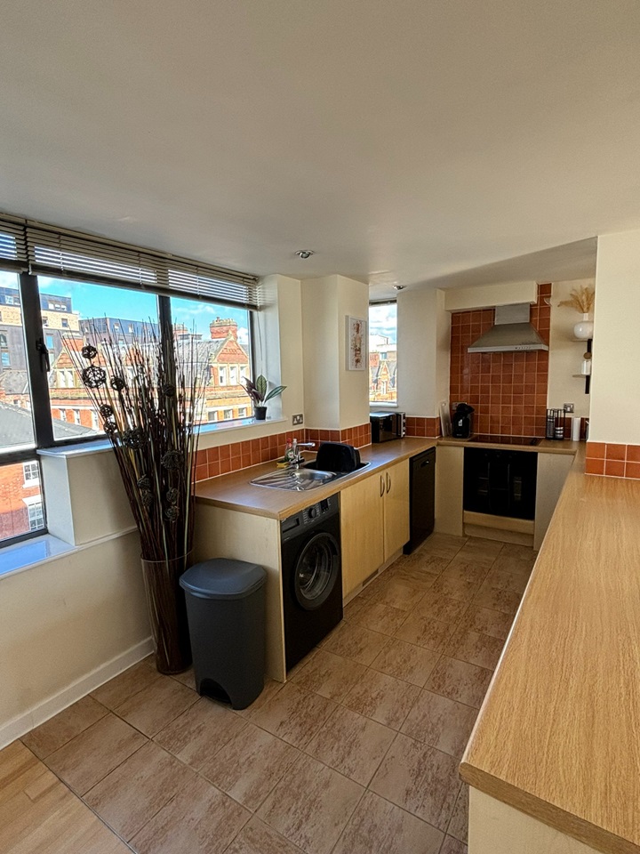 Additional image 6 of 2 Bed Flat, Parkgate, NG1, N1 7GU