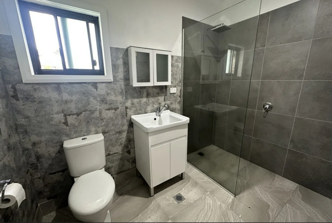 1a Caliente Cres, Macquarie Hills NSW 2285
