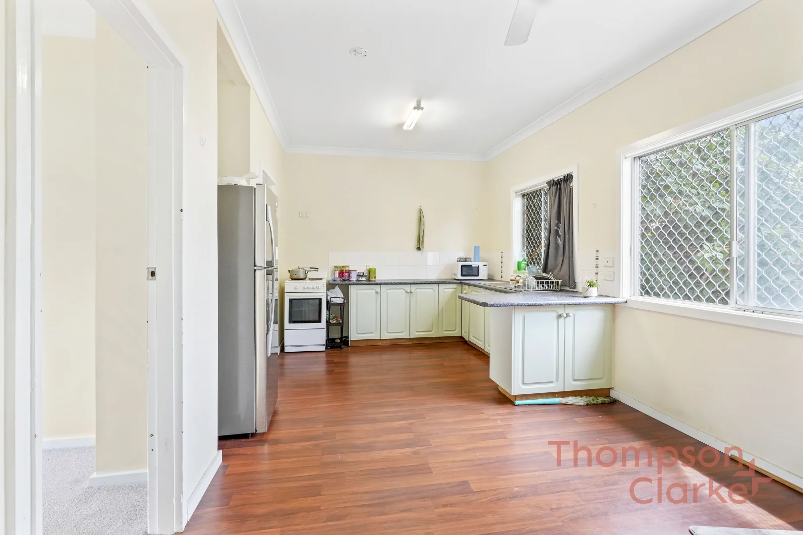 19 Hunter Avenue, Cessnock NSW 2325 photo 3