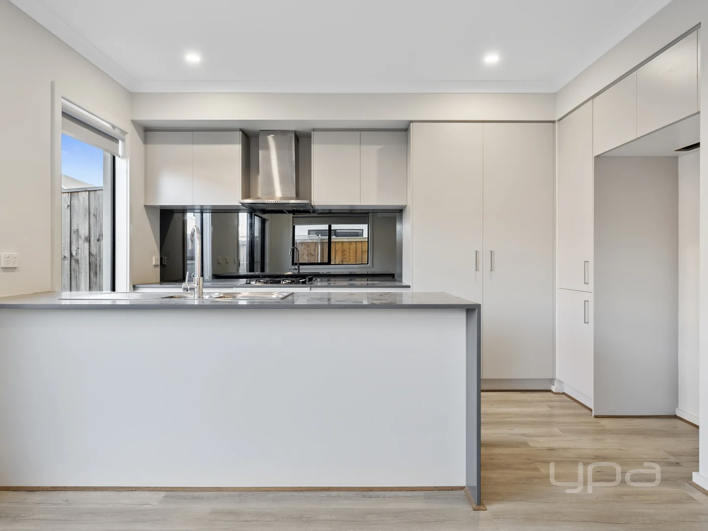 Additional image 2 of 98 Verona Crescent, Fraser Rise VIC 3336
