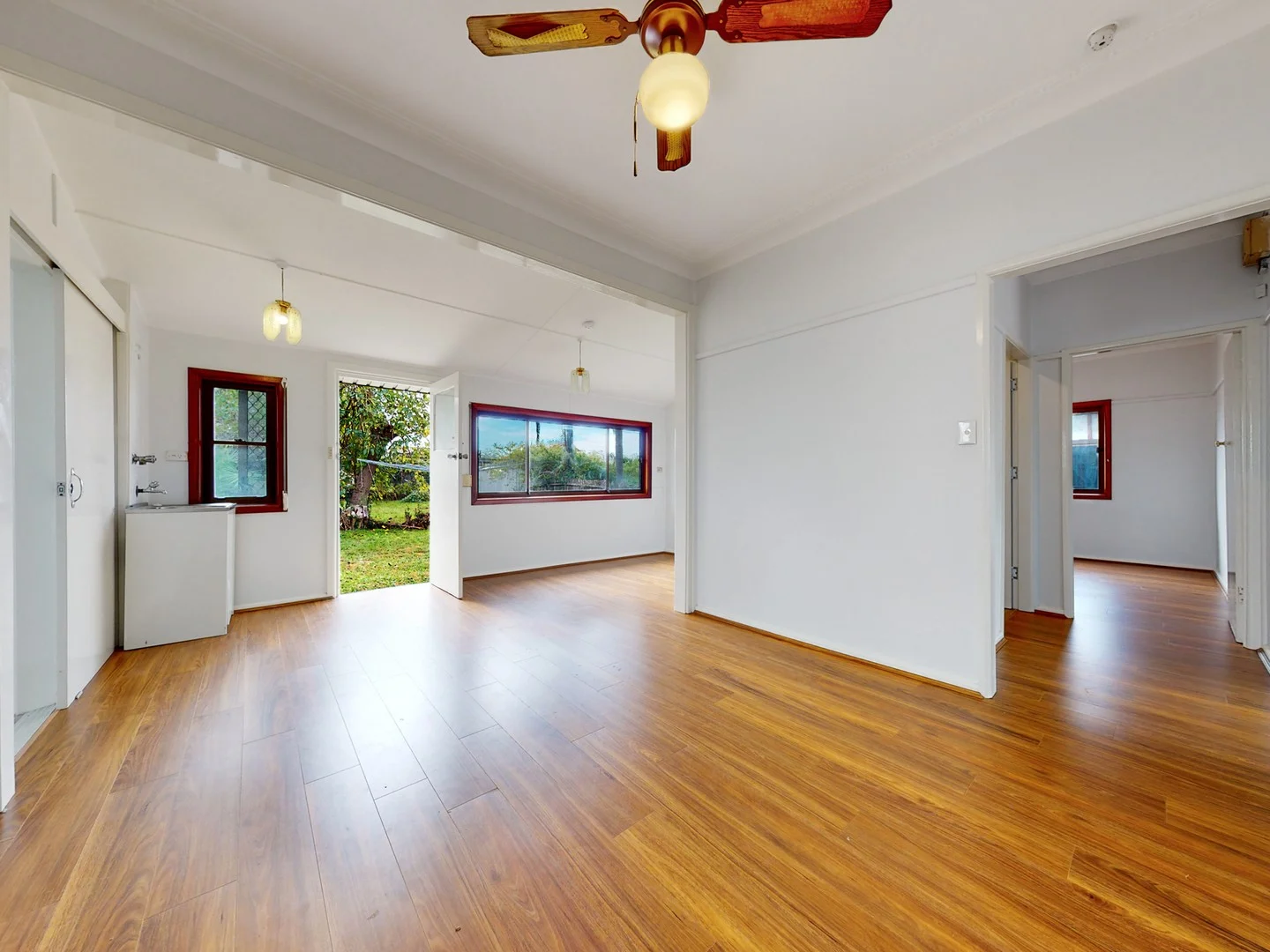 101 Dennistoun Ave, Guildford West NSW 2161