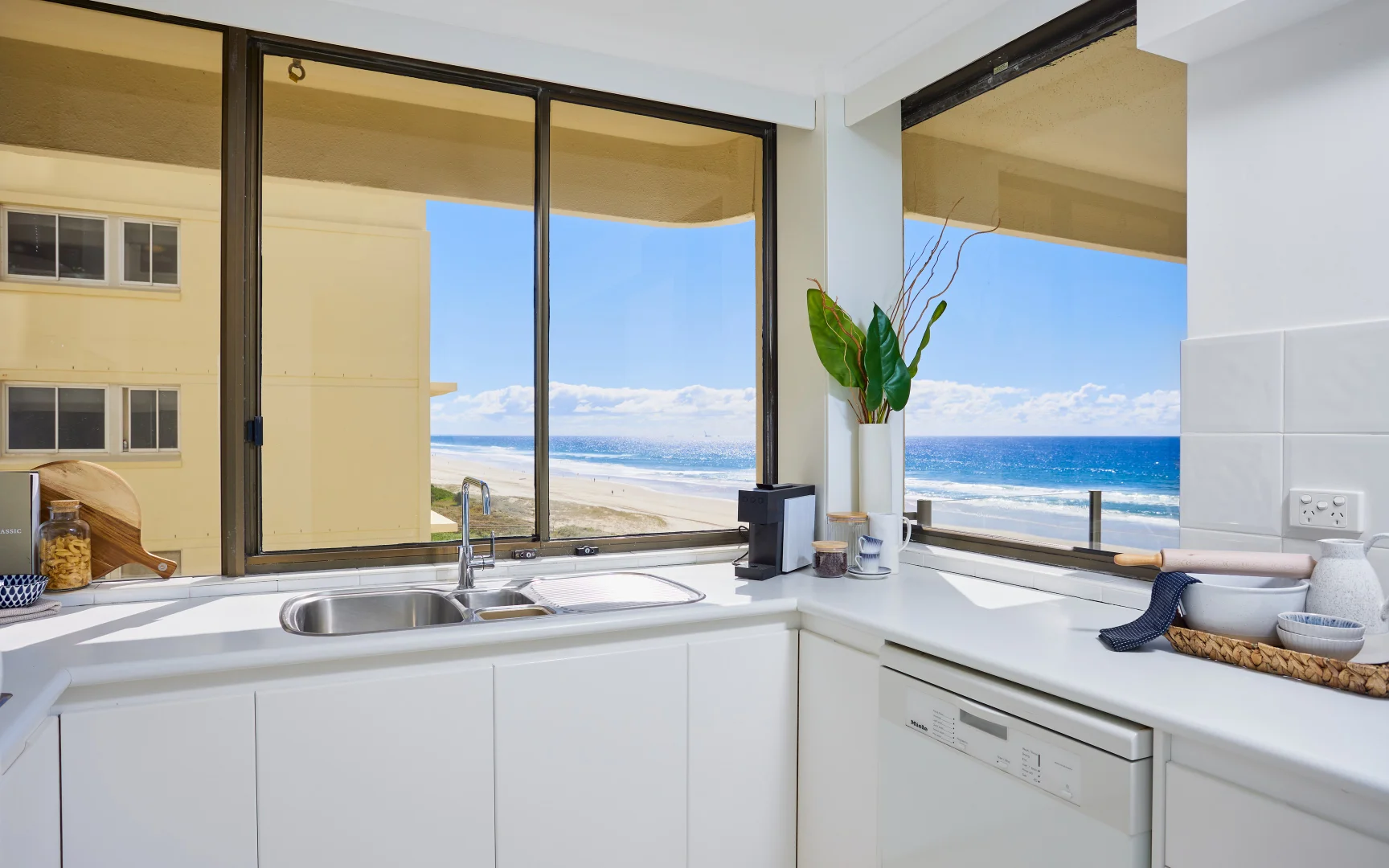 Additional image 9 of 8/3 Garfield Terrace, Surfers Paradise QLD 4217